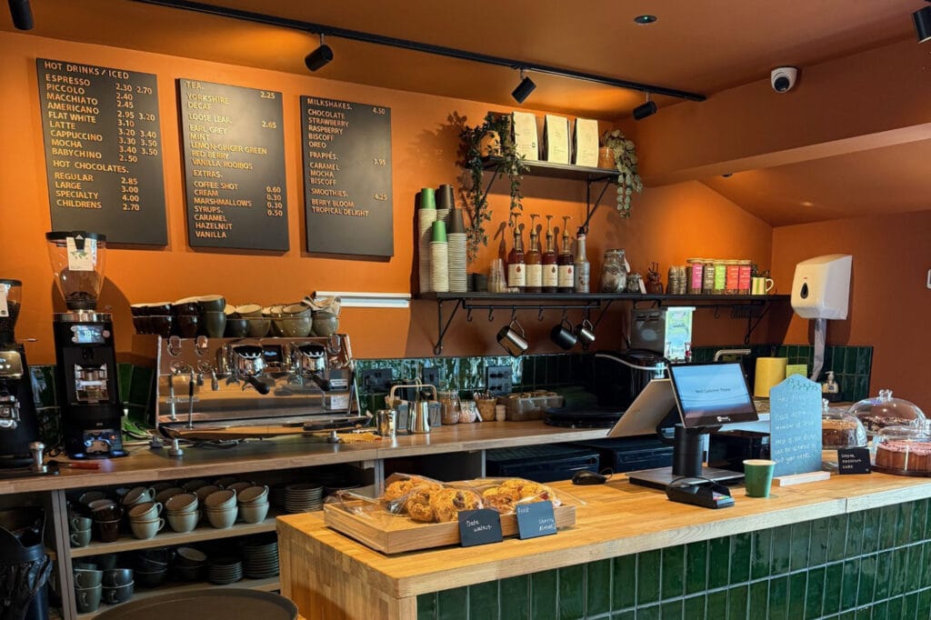 Coffee shop Crop