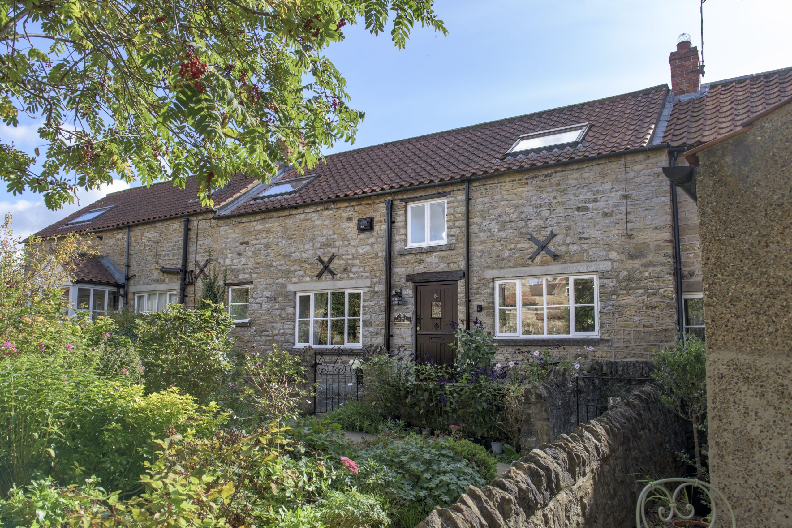 Summer Holiday Offers from Yorkshire Hideaways 4 The Old Potting Shed
