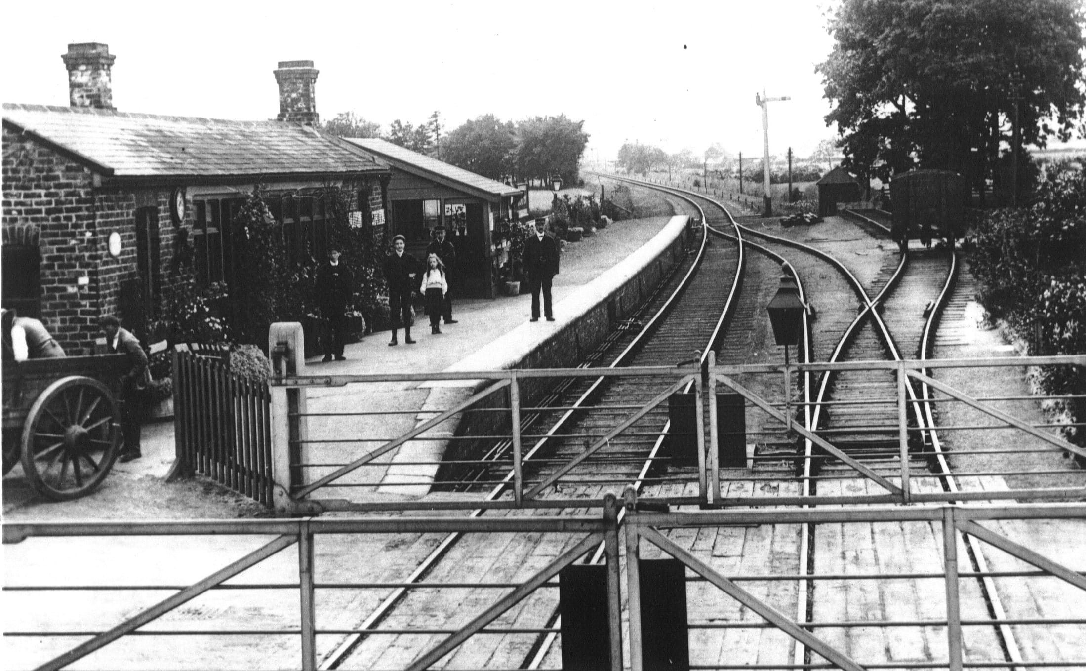 WRcol-1383 (Scruton Station circa 1910)-min