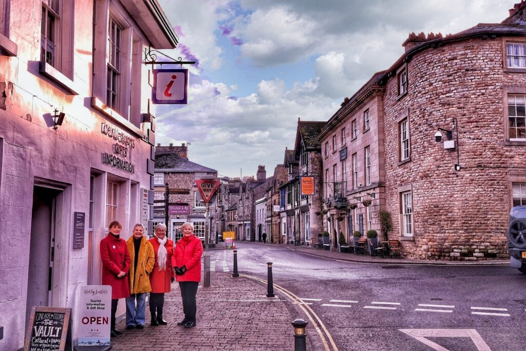 Kirkby Lonsdale 3 Town Guides_credit Robin Ree