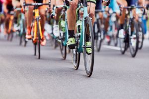 Cycling AdobeStock_155408550