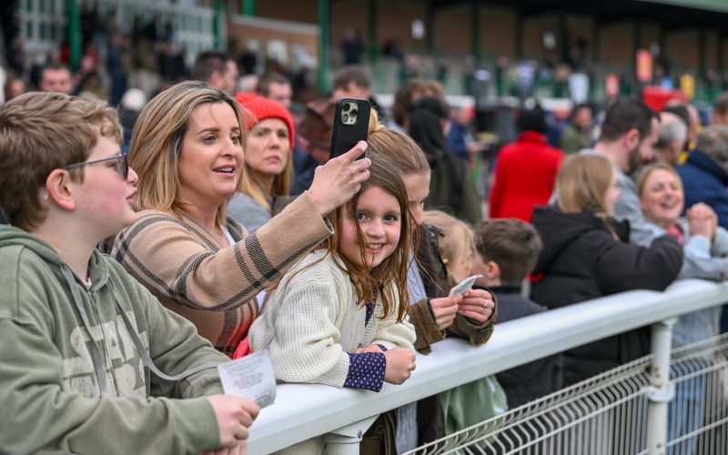 090425-Extras-0233-2