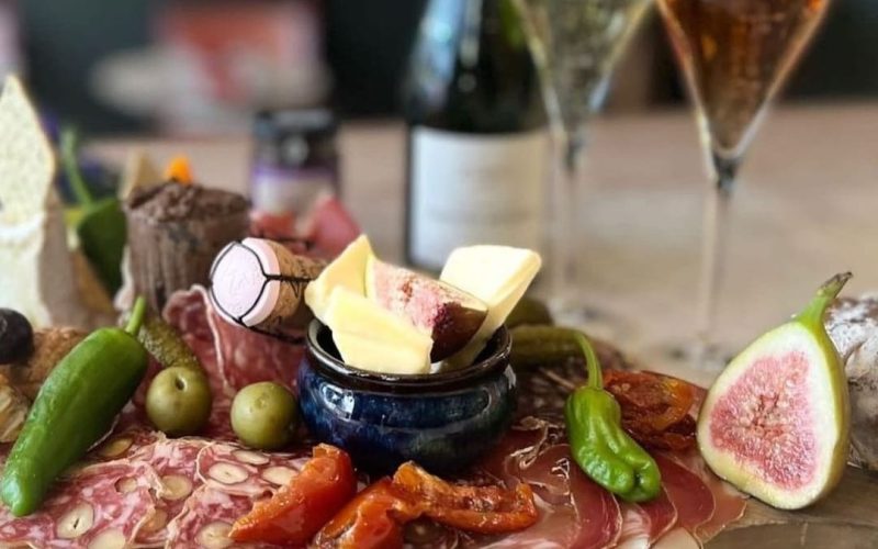 Champagne + Fromage
